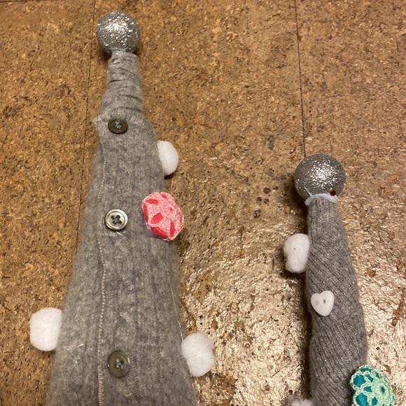 Holiday Decor Trees - Picture 5 of 6